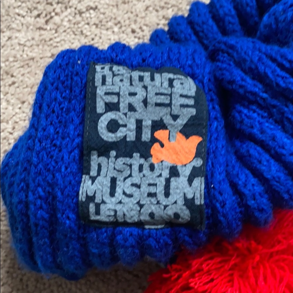 FREE CITY  Red & Blue Knit Pom Pom Beanie with Pink Accents ❤️💙🩷 - Picture 3 of 3